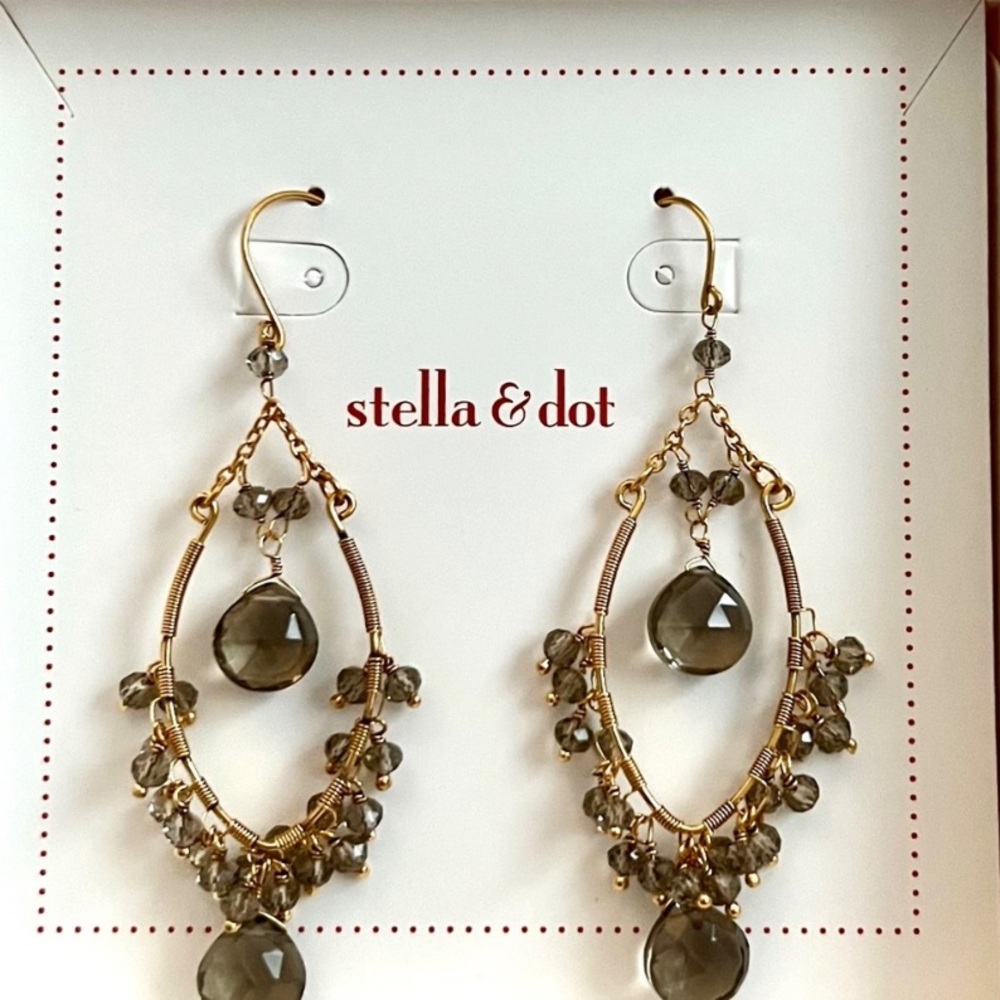 :: Stella & Dot | Rare! Champagne Topaz Elegance Chandelier Earrings - Picture 3 of 5